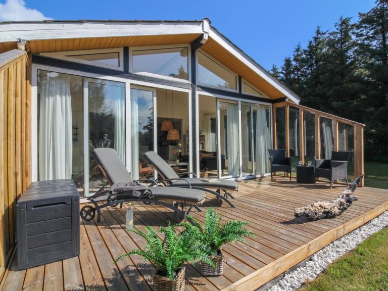 "Anila" - 350m from the sea | Boeken bij Flickmyhouse