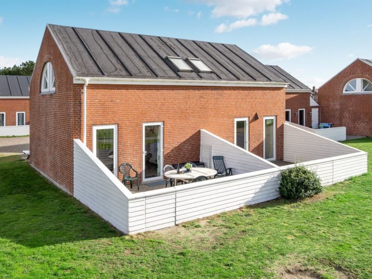 "Ameli" - 2.3km from the sea | Boeken bij Flickmyhouse