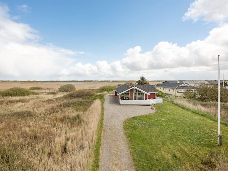 "Hermandine" - 700m from the sea | Boeken bij Flickmyhouse