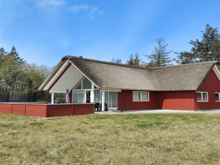 "Lima" - 3.5km from the sea | Boeken bij Flickmyhouse