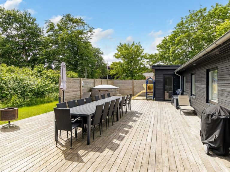 "Christiern" - 4.5km from the sea | Boeken bij Flickmyhouse