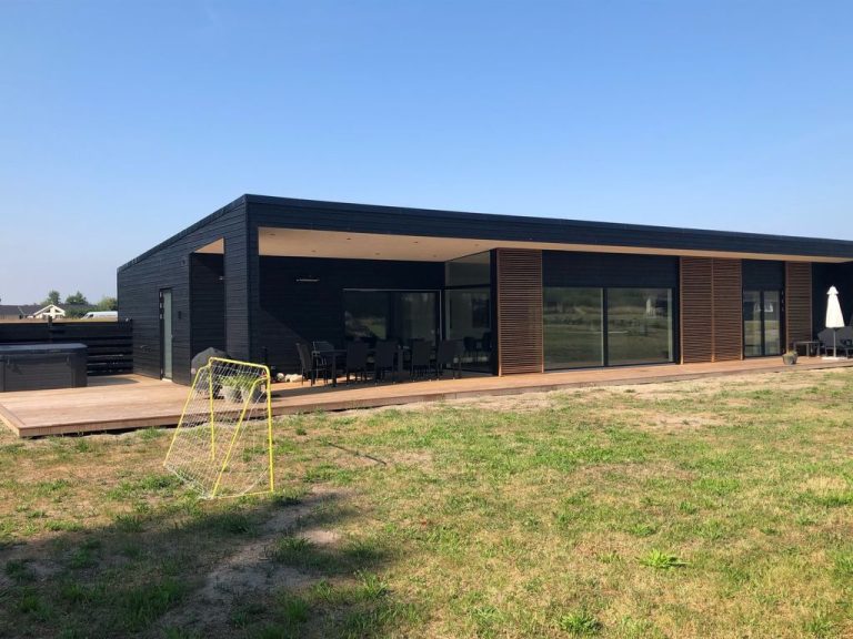 "Vanna" - 1.2km from the sea | Boeken bij Flickmyhouse