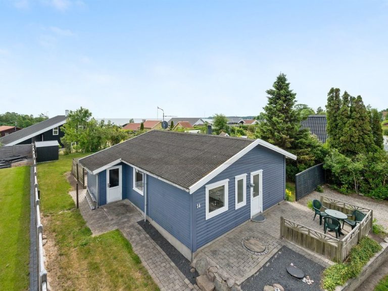 "Holmger" - 500m from the sea | Boeken bij Flickmyhouse