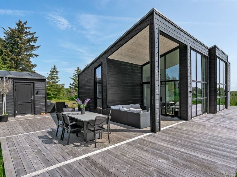 "Marielouise" - 900m from the sea | Boeken bij Flickmyhouse