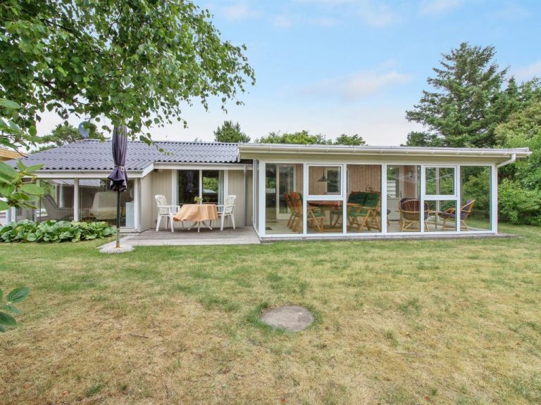 "Pyry" - 400m to the inlet | Boeken bij Flickmyhouse