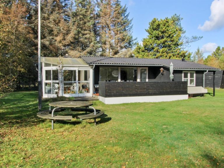 "Herly" - 50m from the sea | Boeken bij Flickmyhouse