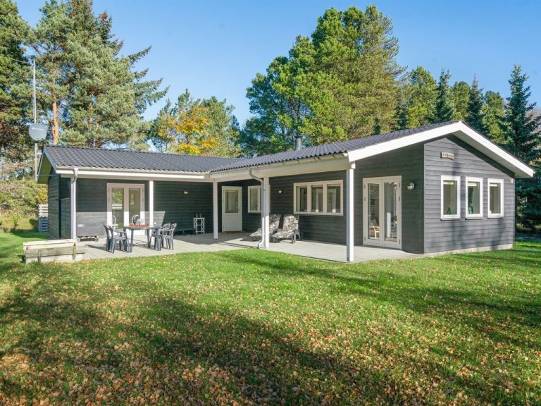 "Asla" - 400m from the sea | Boeken bij Flickmyhouse