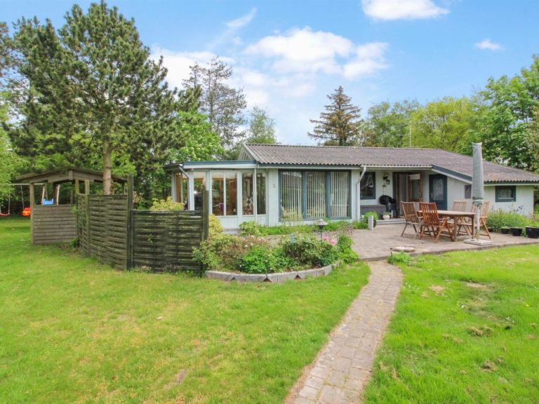 "Frederika" - 180m from the sea | Boeken bij Flickmyhouse