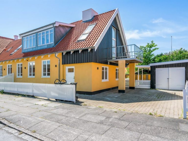 "Elnara" - 900m from the sea | Boeken bij Flickmyhouse