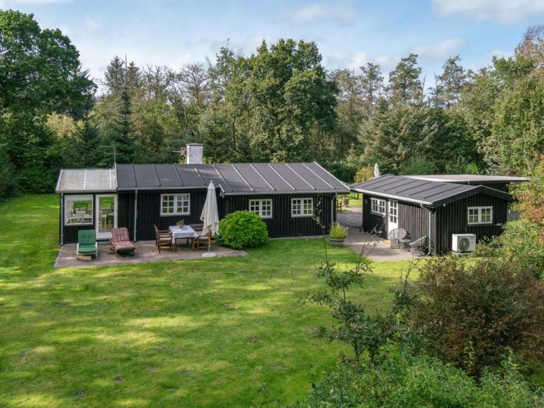 "Arnborg" - 2km from the sea | Boeken bij Flickmyhouse