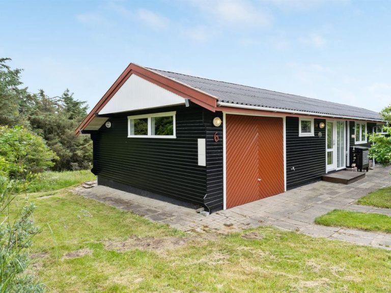 "Sorja" - 420m from the sea | Boeken bij Flickmyhouse