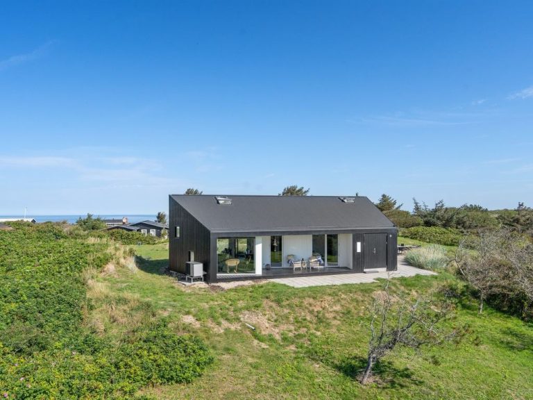 "Vilda" - 416m from the sea | Boeken bij Flickmyhouse