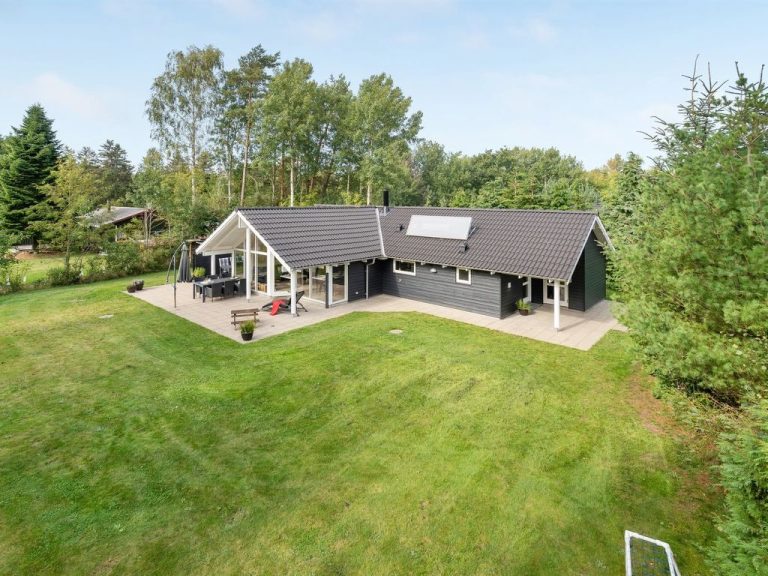 "Agved" - 1.5km from the sea | Boeken bij Flickmyhouse