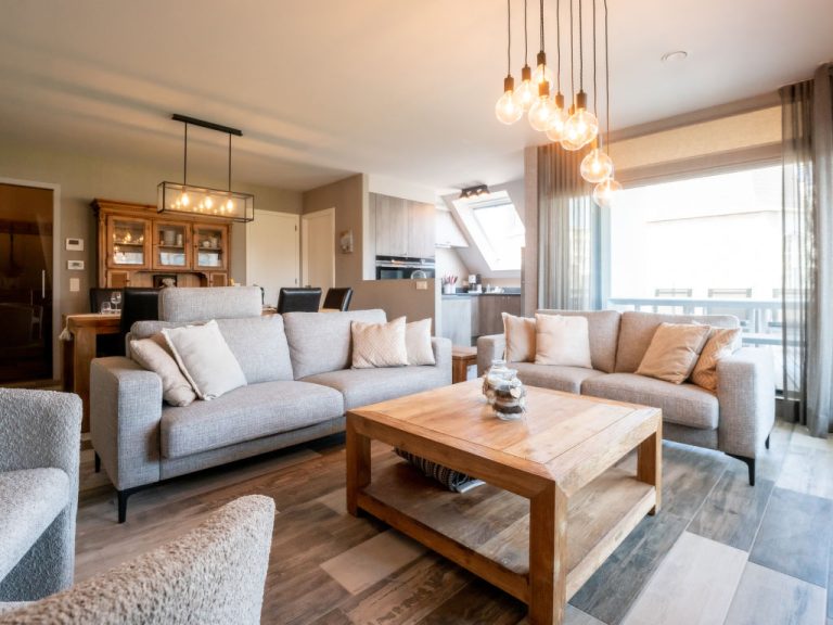 Rochusview.be with parking and terrace | Boeken bij Flickmyhouse