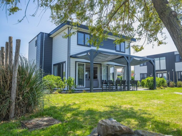 Pavilion l'etage Sauna 10 | Boeken bij Flickmyhouse