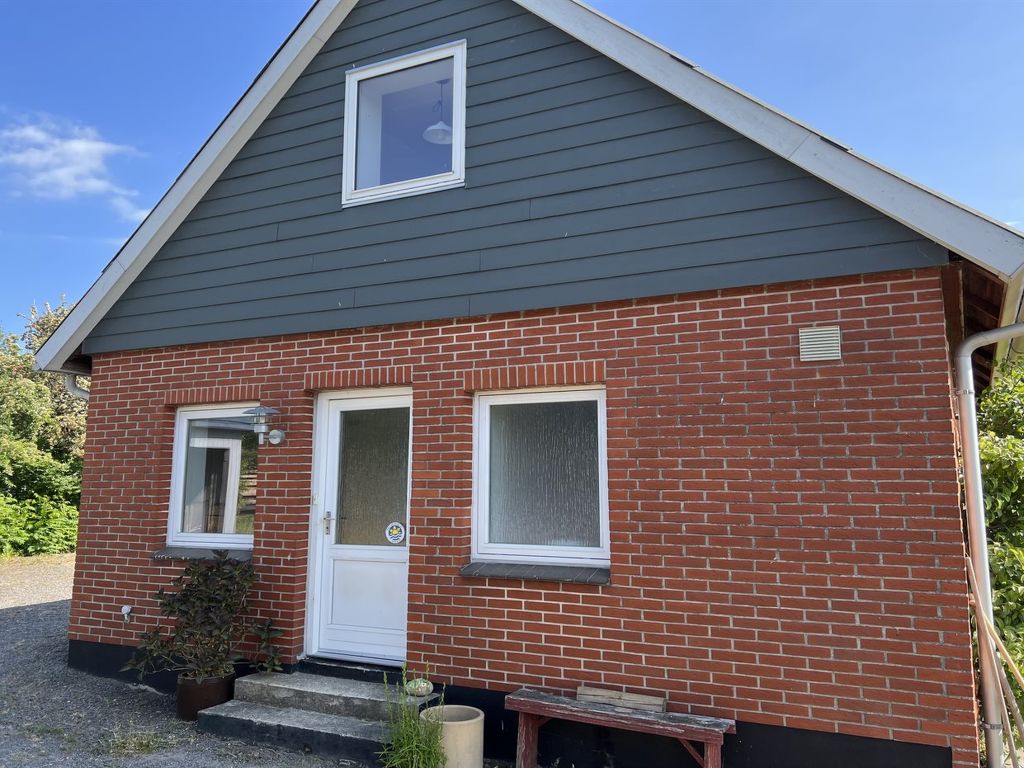 "Riitta" - 250m from the sea | Boeken bij Flickmyhouse