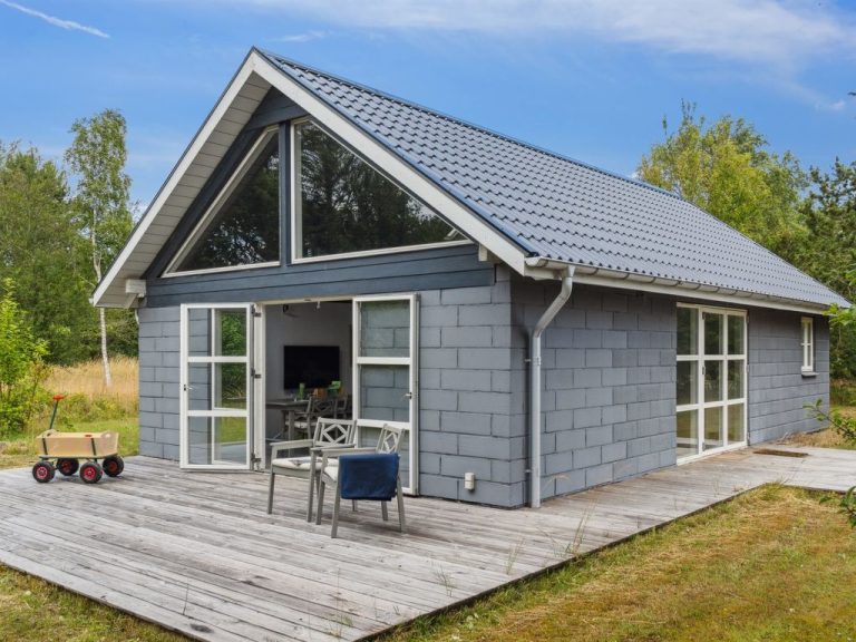 "Haghbarth" - 400m from the sea | Boeken bij Flickmyhouse