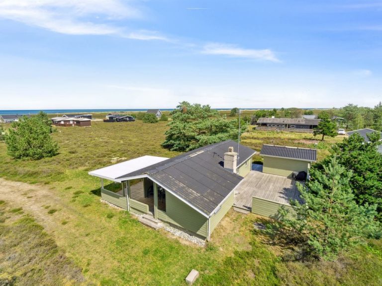 "Alwine" - 250m from the sea | Boeken bij Flickmyhouse