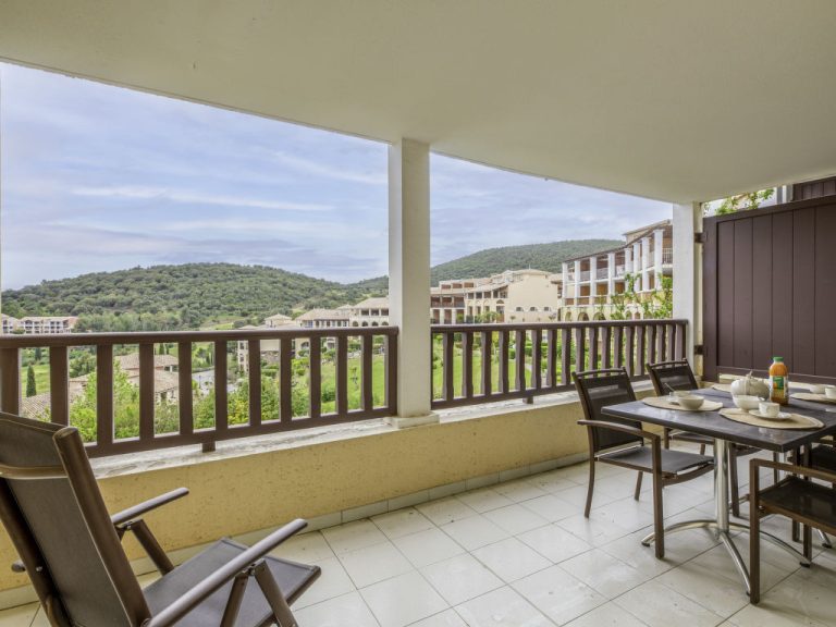 L'Esquinade | Boeken bij Flickmyhouse