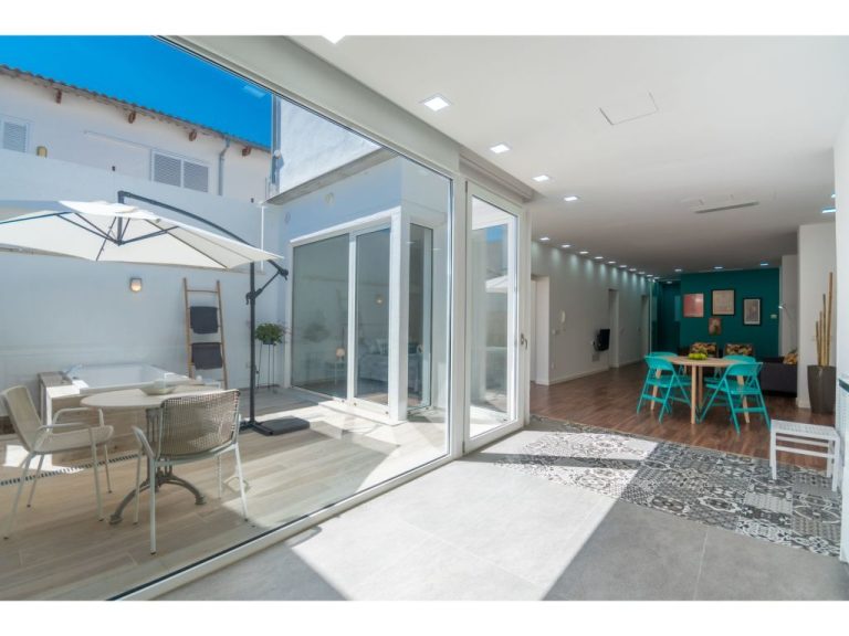 Can Menut | Boeken bij Flickmyhouse