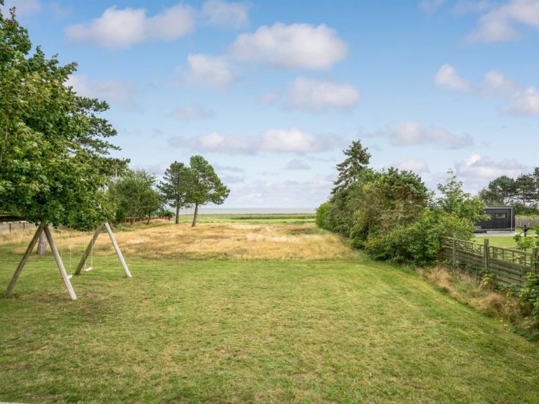 "Solmaz" - 3.5km from the sea | Boeken bij Flickmyhouse
