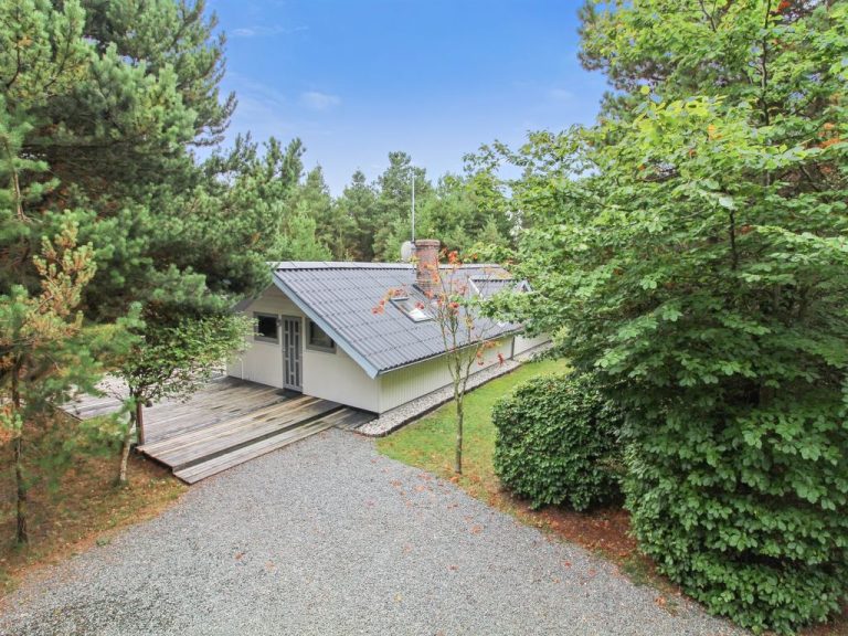 "Lenia" - 1km from the sea | Boeken bij Flickmyhouse