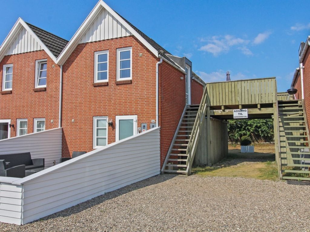 "Tuve" - 2.5km from the sea | Boeken bij Flickmyhouse