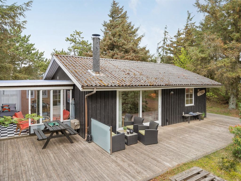 "Hamund" - 700m from the sea | Boeken bij Flickmyhouse