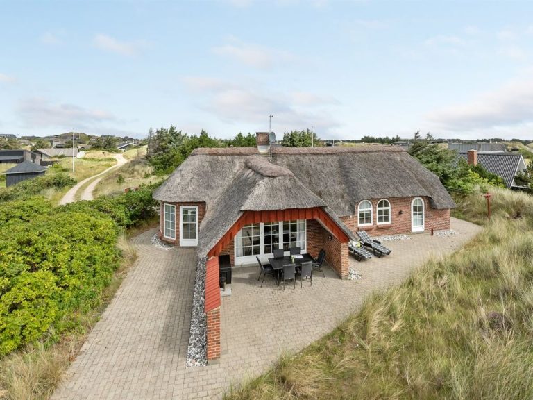 "Sannie" - 450m from the sea | Boeken bij Flickmyhouse