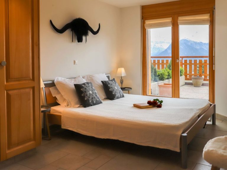 Domaine des Reines A2 | Boeken bij Flickmyhouse