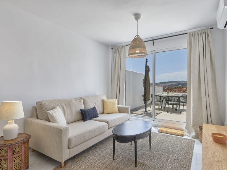 Doña Julia Golf Views | Boeken bij Flickmyhouse