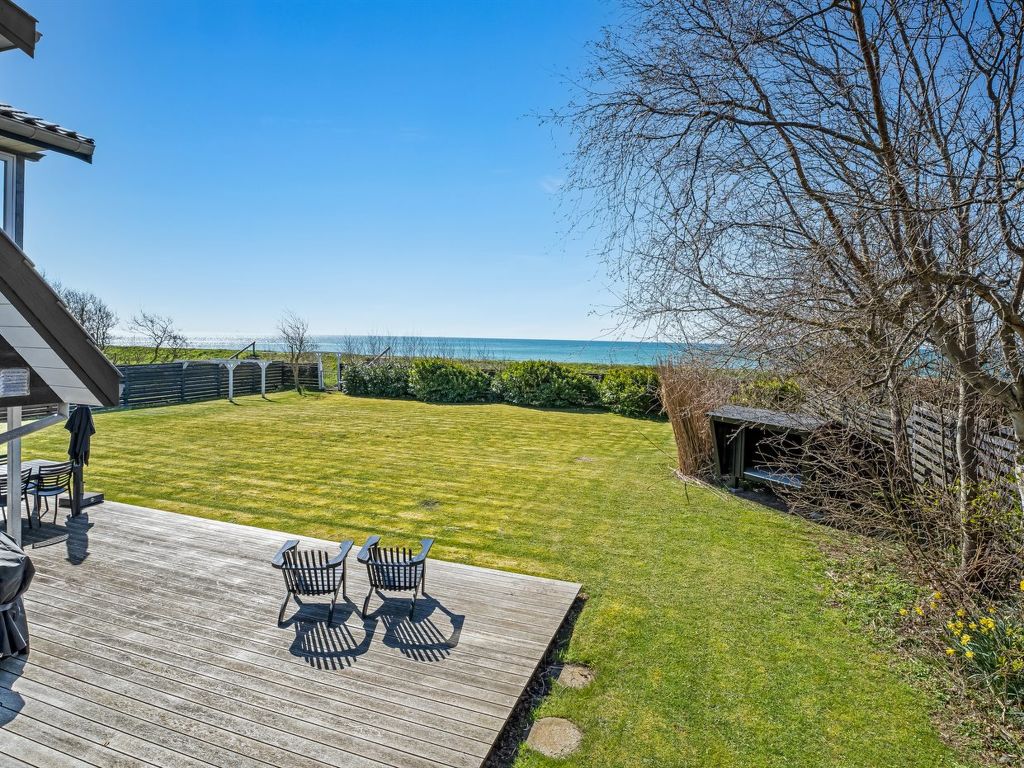 "Esme" - 30m from the sea | Boeken bij Flickmyhouse