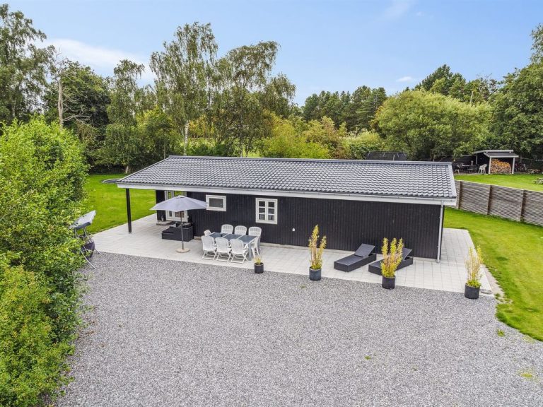 "Merilin" - 300m from the sea | Boeken bij Flickmyhouse