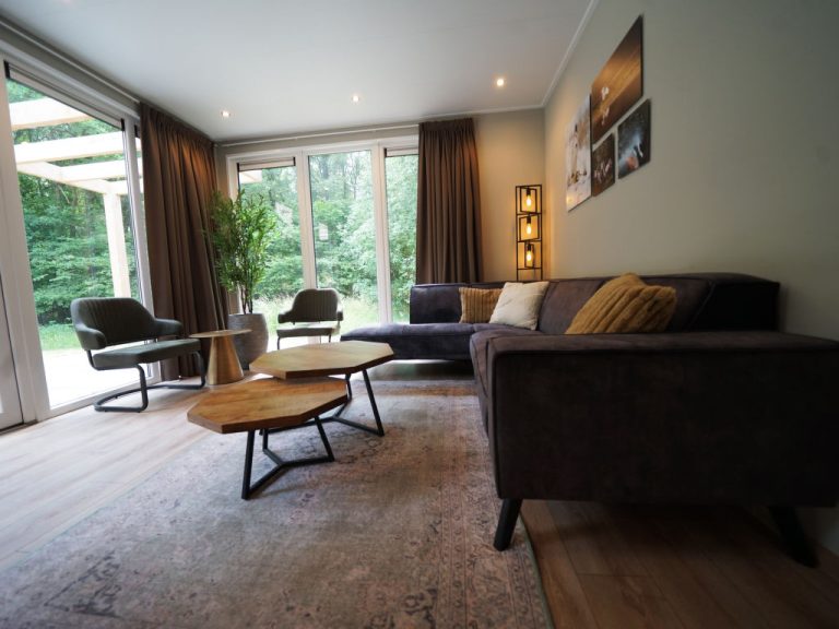 Cube Hottub 6 | Boeken bij Flickmyhouse