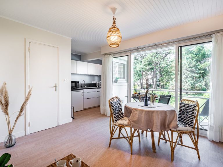 Port An Dro | Boeken bij Flickmyhouse