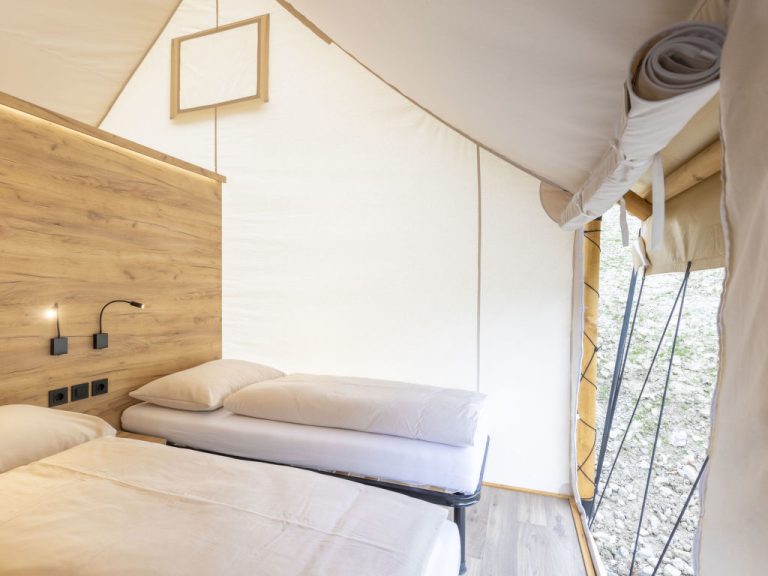 Luxuszelt Safari für 6 Personen | Boeken bij Flickmyhouse