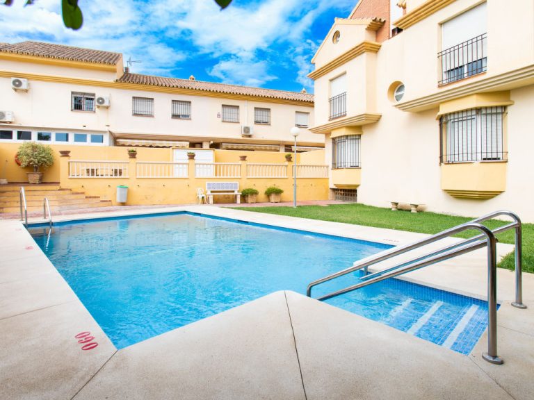 Villa Corales | Boeken bij Flickmyhouse