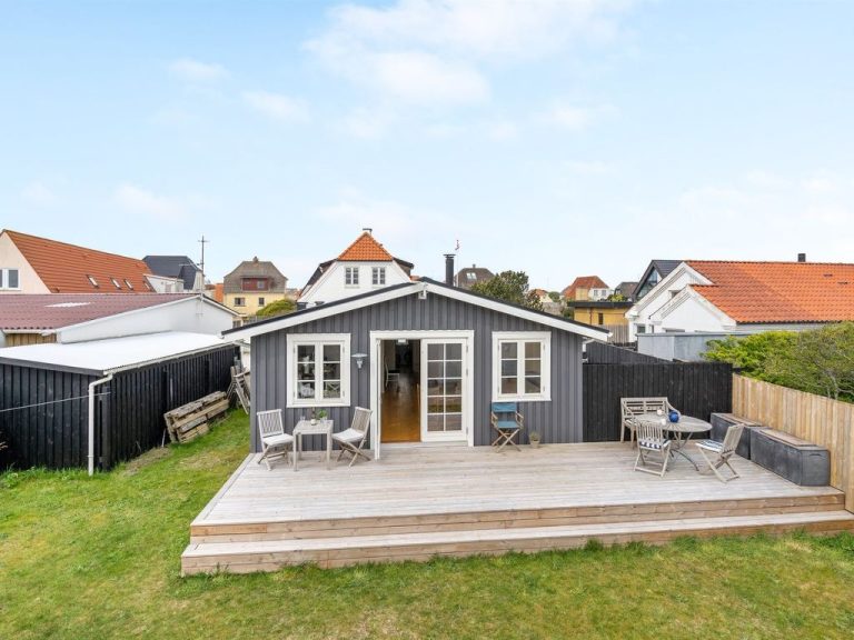 "Sofine" - 250m from the sea | Boeken bij Flickmyhouse