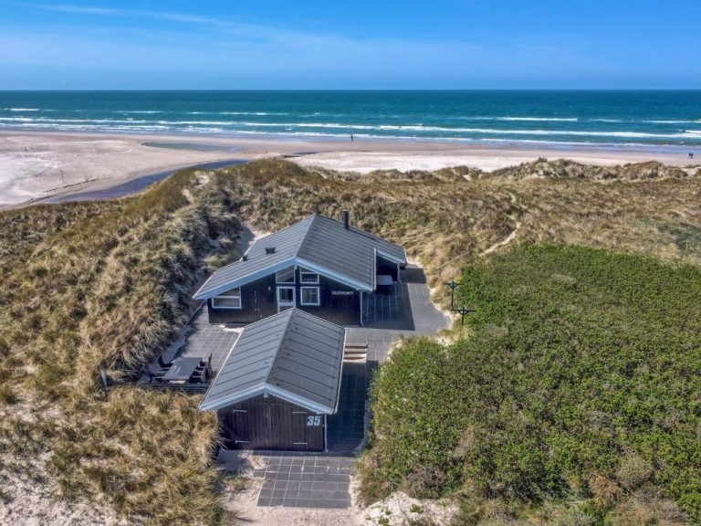 "Felippa" - 25m from the sea | Boeken bij Flickmyhouse