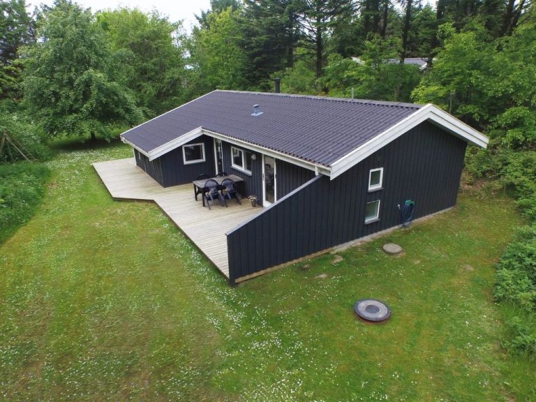 "Ninetta" - 650m from the sea | Boeken bij Flickmyhouse