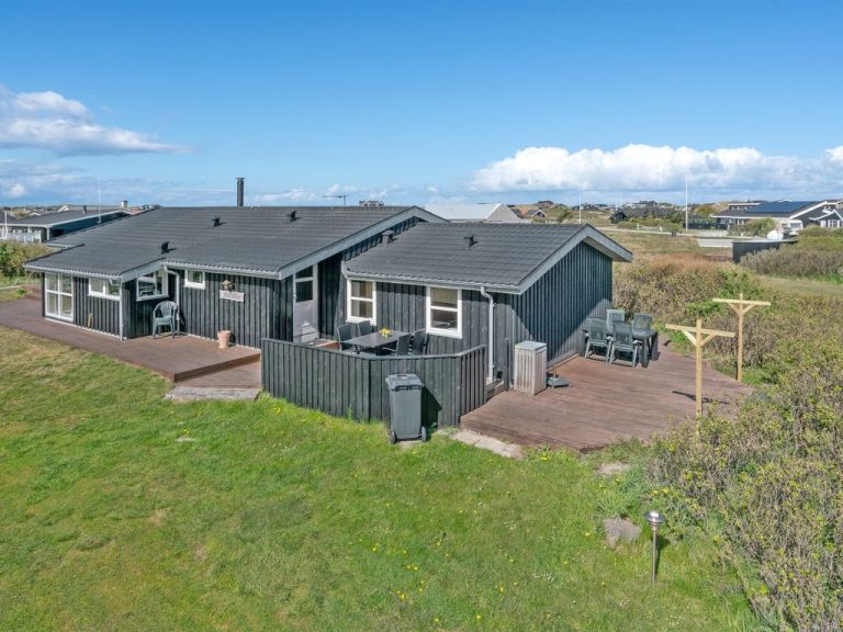 "Bertil" - 400m from the sea | Boeken bij Flickmyhouse