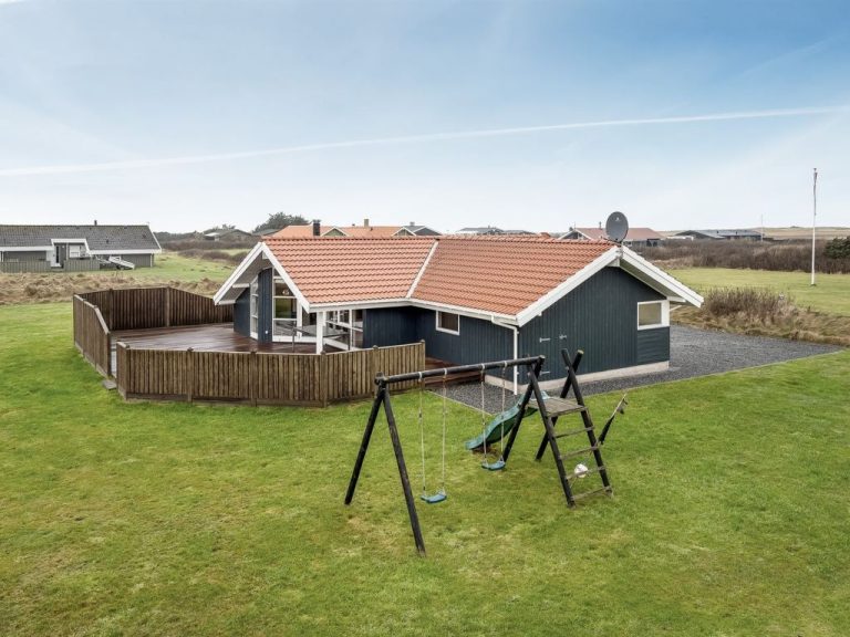 "Kiran" - 200m from the sea | Boeken bij Flickmyhouse