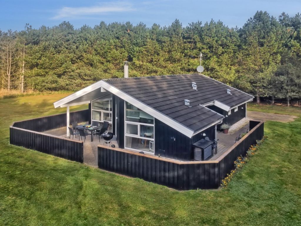 "Nahele" - 500m from the sea | Boeken bij Flickmyhouse