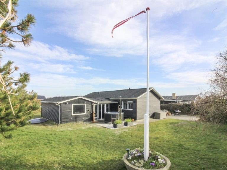 "Jespar" - 300m from the sea | Boeken bij Flickmyhouse