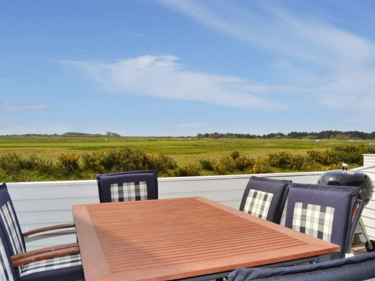 "Arabella" - 2.3km from the sea | Boeken bij Flickmyhouse