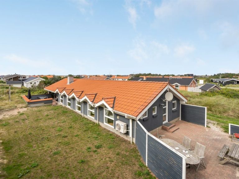 "Hariet" - 600m from the sea | Boeken bij Flickmyhouse