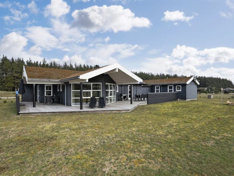 "Tessie" - 1.2km from the sea | Boeken bij Flickmyhouse