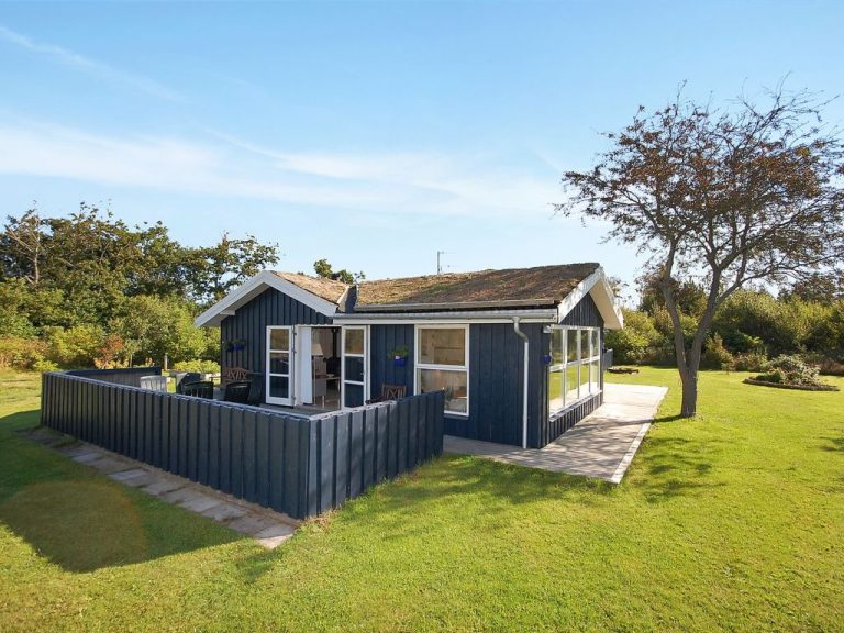 "Tomke" - 1.7km from the sea | Boeken bij Flickmyhouse