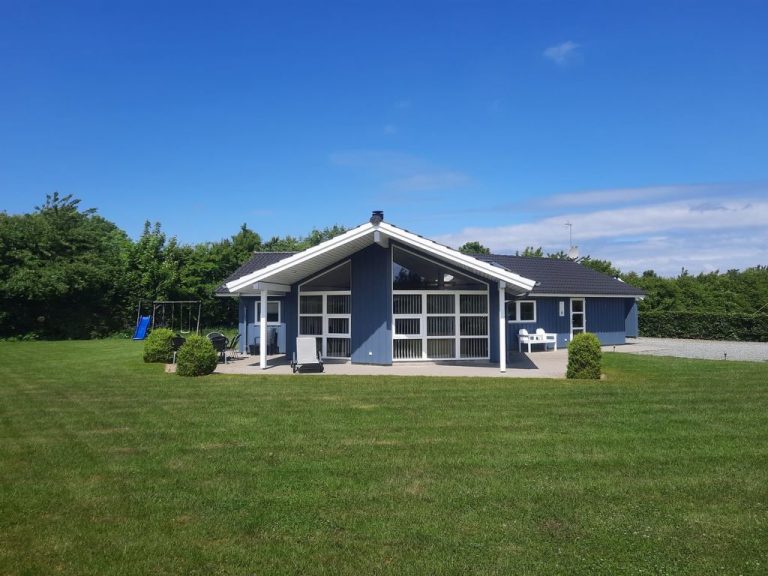 "Toja" - 700m from the sea | Boeken bij Flickmyhouse