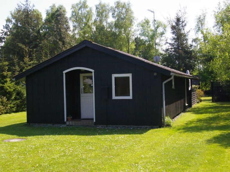 "Gyri" - 800m from the sea | Boeken bij Flickmyhouse